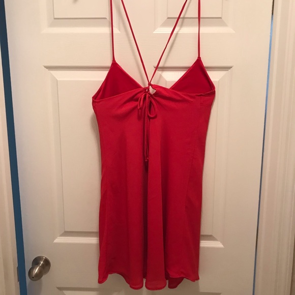 Finn and Clover Red Sundress w/Straps that Tie in back Lined Chiffon Like Fabric - Picture 3 of 8